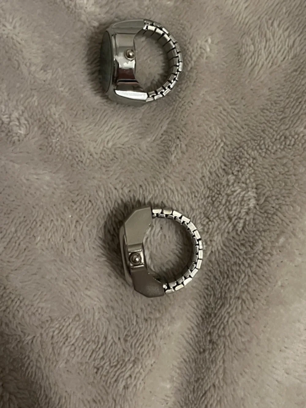 Lot of 2 Silver Stretchy Watch Rings - Silver Face and Green Face